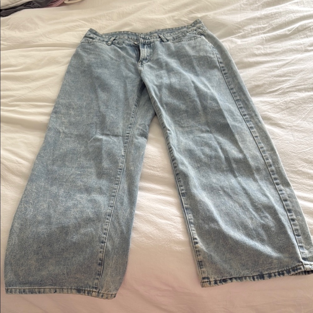 SHEIN Light Blue Wide-Leg Jeans